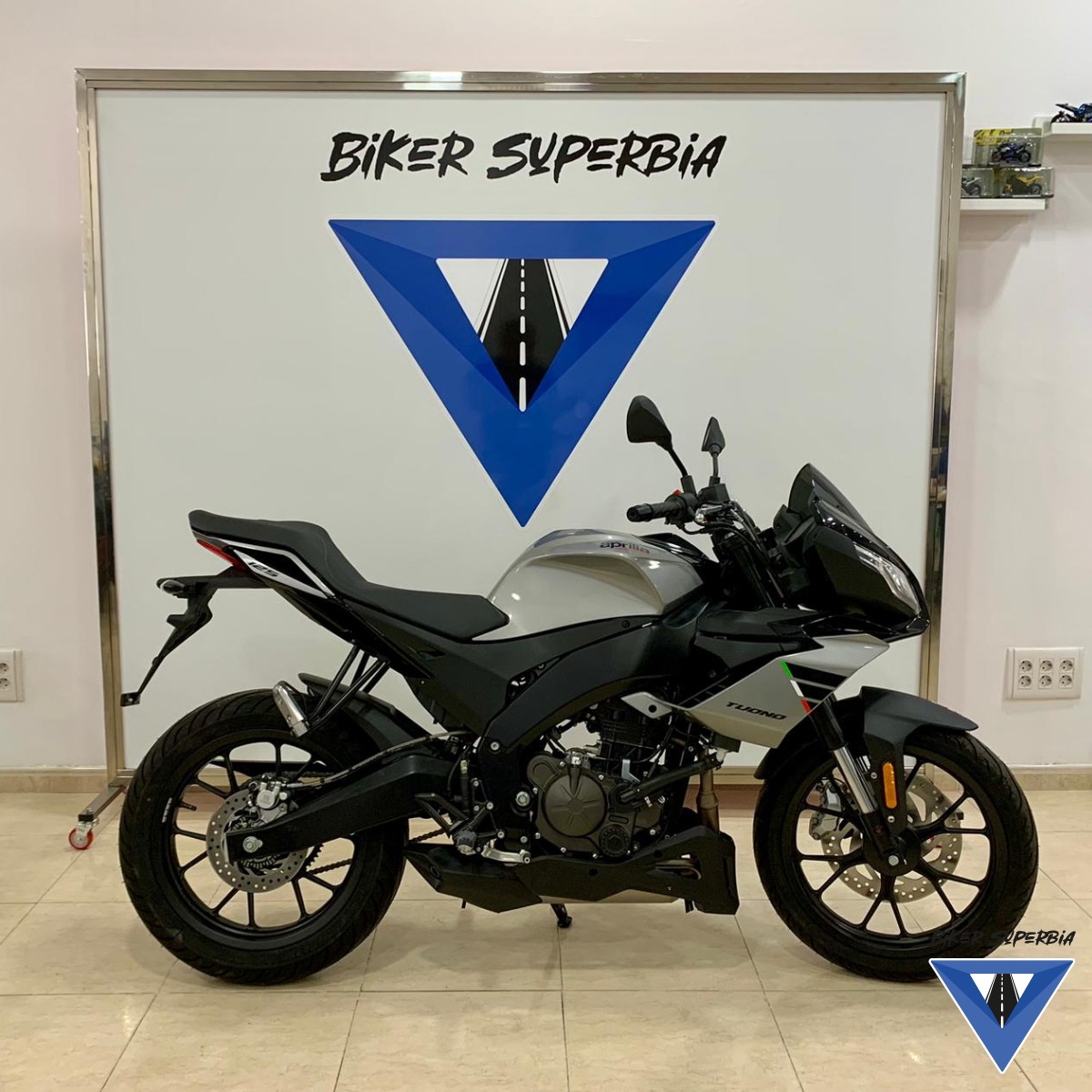 APRILIA, TUONO 125
